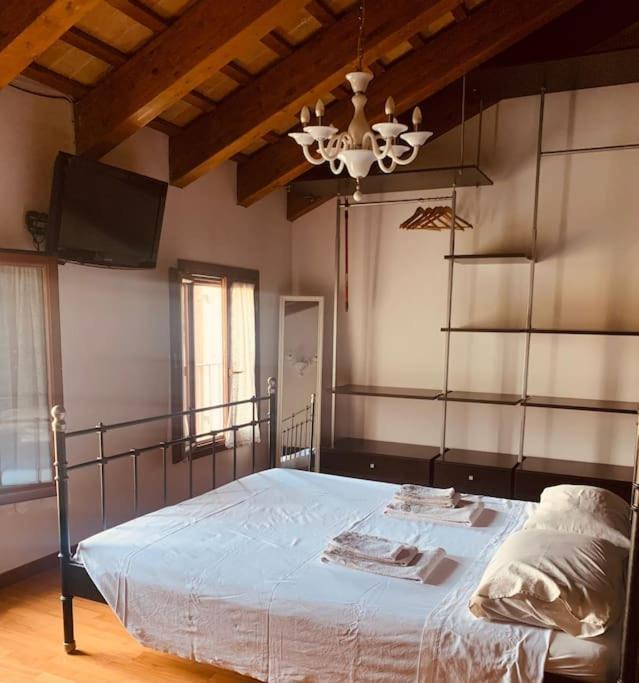 Apartamento Benvenuti In Casa Peluca! Mestre Exterior foto